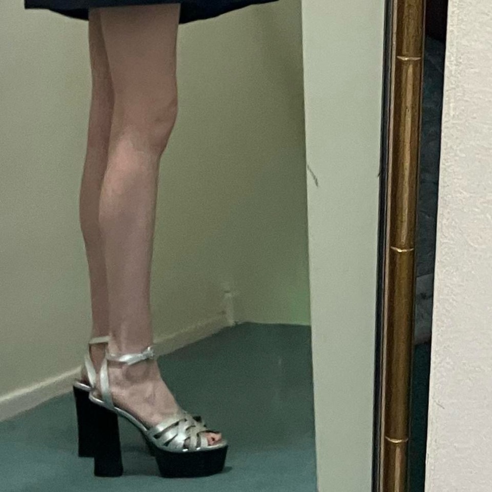 Vintage Crosswalk silver & black platform heels - Picture 2 of 8